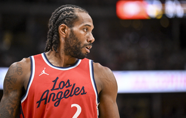 开云APP-惹众怒：NBA多队要求联盟惩罚快船，一细节显示小卡的确很有心机