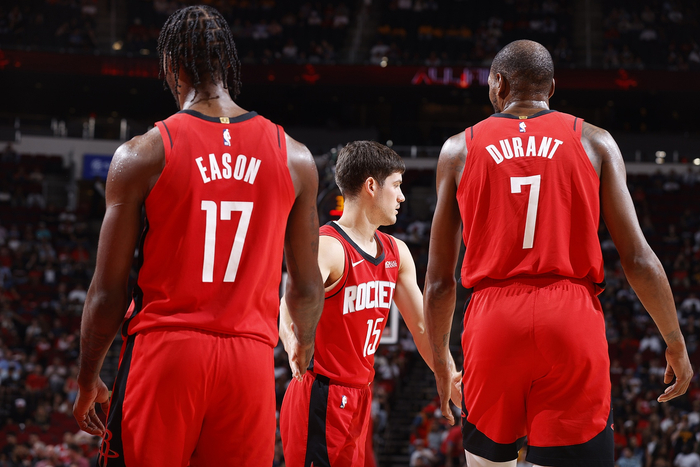 开云-伊森攻防状态火热，布伦森被防得欲哭无泪，申京调整出色各司其职|火箭|尼克斯|NBA常规赛|投篮|阿尔佩伦-申京_新浪体育_新浪新闻